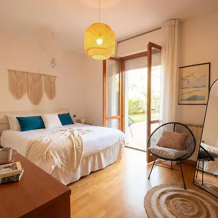Cleos Con Giardino Privato